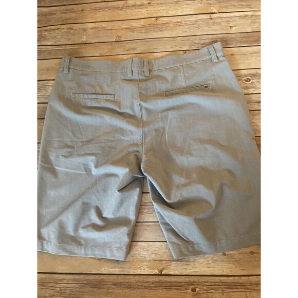 Travis Mathew - 40" - Gray stripe - Stretch Golf Shorts - Picture 7 of 8